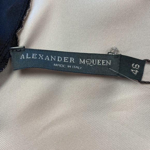Alexander McQueen Women’s Top Size 46 Cream and black 100% fine silk Italy - Picture 3 of 7